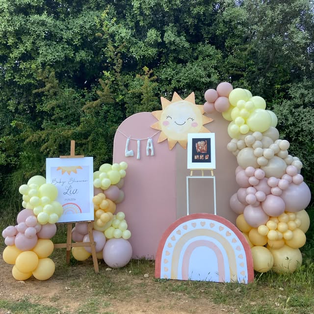Baby shower al aire libre en tonos pastel